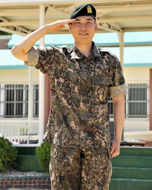 손진영(가수/탤런트)
가수 겸 연기자 손진영이 부활의 김태원의 품을 떠나 배우 주현, 손현주와 한솥밥을 먹는다.
가수 겸 연기자 손진영. [사진제공=MBC]
가수 겸 연기자 손진영. [사진제공=MBC]