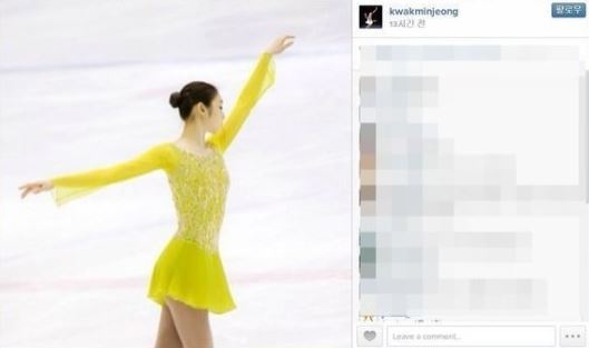 김연아(스케이트선수)
피겨 스케이트 선수 곽민정이 선배 김연아를 묵묵히 응원해 눈길을 끌었다.