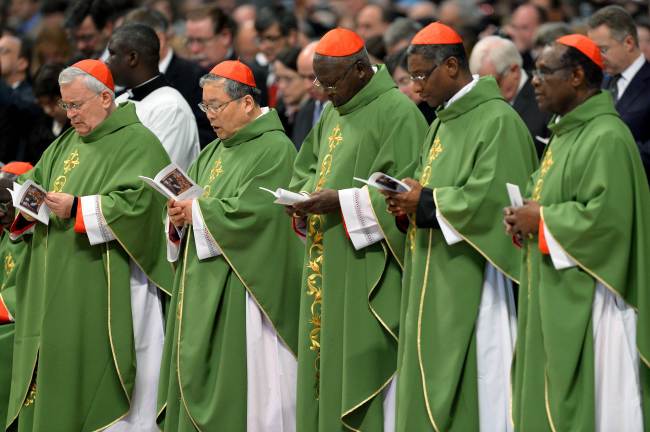 (From left) Italian Cardinal Gualtiero Bassetti, South Korean Cardinal Andrew Yeom Soo-jung, Burkina Faso Cardinal Philippe Nakellentuba Ouedraogo, Haitian Cardinal Chibly Langlois and Cardinal Kelvin Edward Felix of Saint Lucia are seen during the holy Mass presided by Pope Francis in St. Peter’s basilica at the Vatican on Sunday.   AFP-Yonhap
(From left) Italian Cardinal Gualtiero Bassetti, South Korean Cardinal Andrew Yeom Soo-jung, Burkina Faso Cardinal Philippe Nakellentuba Ouedraogo, Haitian Cardinal Chibly Langlois and Cardinal Kelvin Edward Felix of Saint Lucia are seen during the holy Mass presided by Pope Francis in St. Peter’s basilica at the Vatican on Sunday.   AFP-Yonhap
