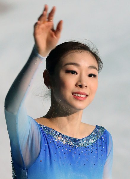 김연아(스케이트선수)
'피겨여왕' 김연아가 마지막 무대인 소치 동계올림픽에서 은메달을 받은 것과 관련, '편파 판정 논란'이 일고 있는 가운데 이날 판정은 "완전히 공정했다"는 주장이 나와 눈길을 끌고 있다.