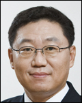 나재철(금융인/대신증권대표이사)
나재철(54) 대신증권 사장이 임기 2년의 대표이사 연임에 성공했다. 이어룡 대신증권 회장의 장남인 양홍석(33) 사장도 이번에 사내이사로 재선임된다.