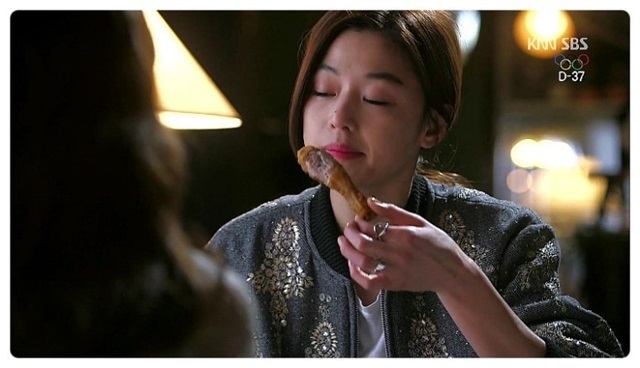 전지현(왕지현/영화배우)
SBS 수목극 ‘별에서 온 그대’가 중국에서 ‘치맥(치킨에 맥주)’을 유행시키고 있다.