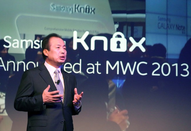 신종균(기업인/삼성전자대표이사사장)
삼성전자가 모바일 보안 플랫폼 ‘녹스(KNOX) 2.0’을 공개했다. 오는 4월 출시하는 차세대 전략 스마트폰 ‘갤럭시S5’에 기본 탑재하는 등 올해 2분기에 상용화 예정이다.
