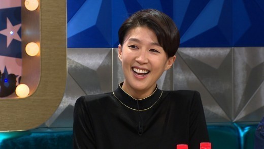 홍진경(모델/가수/주식회사홍진경대표이사)
방송인 홍진경이 SBS 수목드라마 ‘별에서 온 그대’의 캐스팅 비화를 밝혔다.