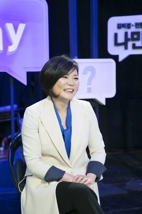 김미경(기업인/더블유인사이츠대표/아트스피치원장/김미경의이클래스대표)
스타 강사 김미경이 JTBC 파일럿 프로그램 ‘나만 그런가’를 통해 논문 표절 논란 1년 만에 방송에 복귀한다.