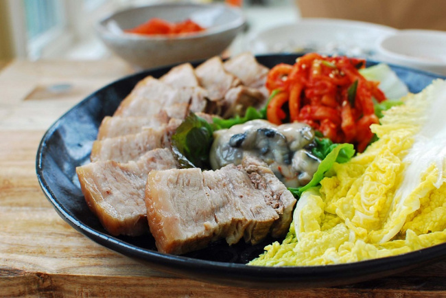 Bossam (boiled pork wraps). (Korean Bapsang)