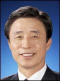 김범일(대구시장/대구광역시시장)
국민권익위원회와 대구지방검찰청은 김범일(64ㆍ사진) 대구시장이 임기 중 업무추진비를 부당사용했다는 본지보도<2014년1월9일 11면 참조>와 관련해 본격적인 조사에 나섰다.