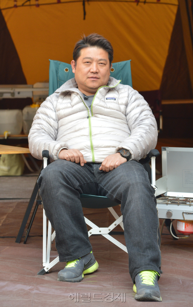 캠핑온 이욱택 대표<br /><br />윤병찬기자/yoon4698@heraldcorp.com
캠핑온 이욱택 대표
윤병찬기자/yoon4698@heraldcorp.com
캠핑온 이욱택 대표
윤병찬기자/yoon4698@heraldcorp.com