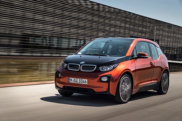 15일 제주에서는‘ 제1회 국제전기자동차엑스포(IEVE)’가 열린다.
BMW‘ i3’