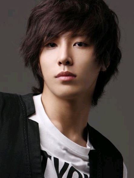 노민우(ICON/영화배우/가수/엠제이드림시스)
가수 겸 배우 노민우가 SBS 새 월화 드라마 ‘신의 선물-14일’ 첫 회에서 자작곡을 선보이며 강렬한 존재감을 과시했다.