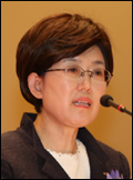 최연혜(공기업인/전대학총장/한국철도공사사장)
지난 4일 저녁 퇴근 길 지하철에서 오랜만에 코레일(한국철도공사) 장진복 대변인의 전화를 받았습니다. 바로 요구부터 하더군요. “기사에서 최연혜 사장 이름 빼주세요. 오보입니다.”