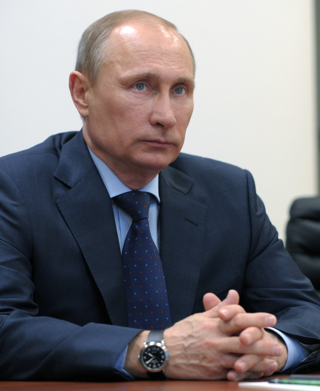 블라디미르푸틴(VladimirPutin/정치인/러시아대통령)
러시아의 크림반도 장악이 몰고온 후폭풍은 블라디미르 푸틴 러시아 대통령의 ‘아킬레스건’을 고스란히 노출시켰다. 바로 취약한 러시아 경제다.