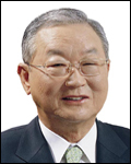이규성(기업인/전장관/코람코자산신탁회장/한국과학기술원겸직교수)
이규성 코람코자산신탁회장이 회장직에서 물러나 5일 회사발전협의회 회장에 취임했다. 후임으로 이우철(66) 대표이사 부회장이 회장직에 올랐다.