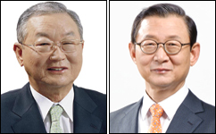 이규성(좌부터/기업인/전장관/코람코자산신탁회장/한국과학기술원겸직교수),이우철(금융인/전행정공무원/코람코자산신탁대표이사부회장)
이규성 코람코자산신탁 회장이 회장직에서 물러나 5일 회사발전협의회 회장에 취임했다. 후임으로 이우철(66) 대표이사 부회장이 회장직에 올랐다.