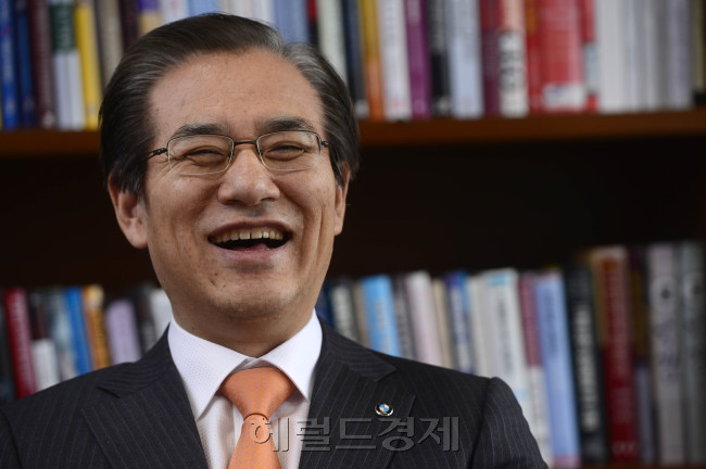 김효준 BMW 사장. 박해묵 기자/mook@heraldcorp.com
김효준 BMW 사장. 박해묵 기자/mook@heraldcorp.com
김효준 BMW 사장. 박해묵 기자/mook@heraldcorp.com