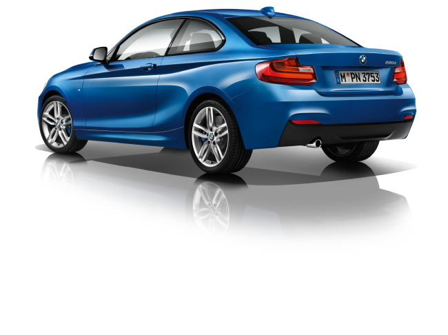 BMW 코리아는 6일 프리미엄 소형 쿠페인 ‘뉴 2시리즈 쿠페’를 출시했다