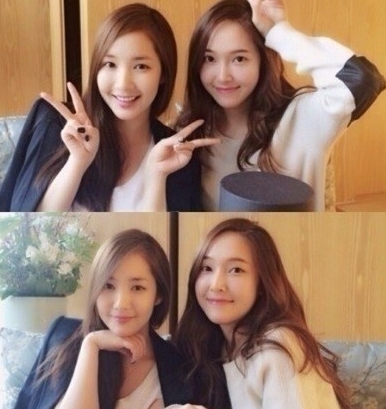 박민영(좌부터/탤런트/영화배우),제시카(정수연/가수/뮤지컬배우/소녀시대)
제시카 박민영 인증샷이 공개됐다.