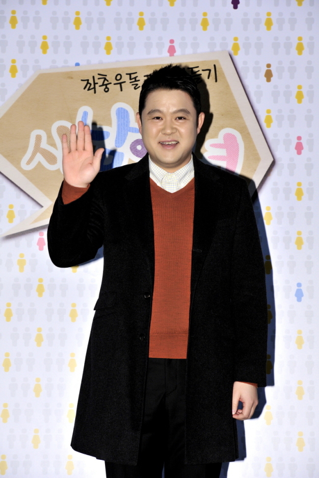 김구라(김현동/MC/개그맨)
방송인 김구라가 오랜만에 KBS 예능 프로그램을 통해 시청자와 만난다. 지난해 6월 폐지된 ’두드림‘ 이후 9개월 만이다.