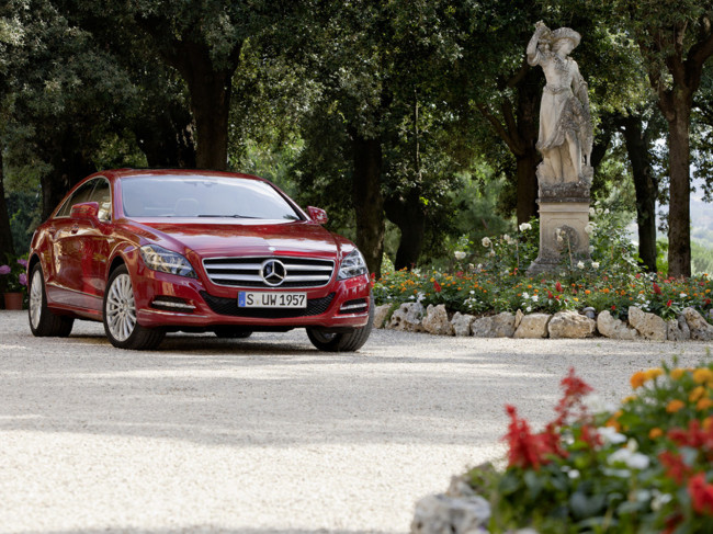 Mercedes-Benz CLS 250 CDI ― Design: ★★★★☆, Interior: ★★★★☆, Performance: ★★★★☆, Fuel economy: ★★★★☆, Cost and A/S: ★★★★☆