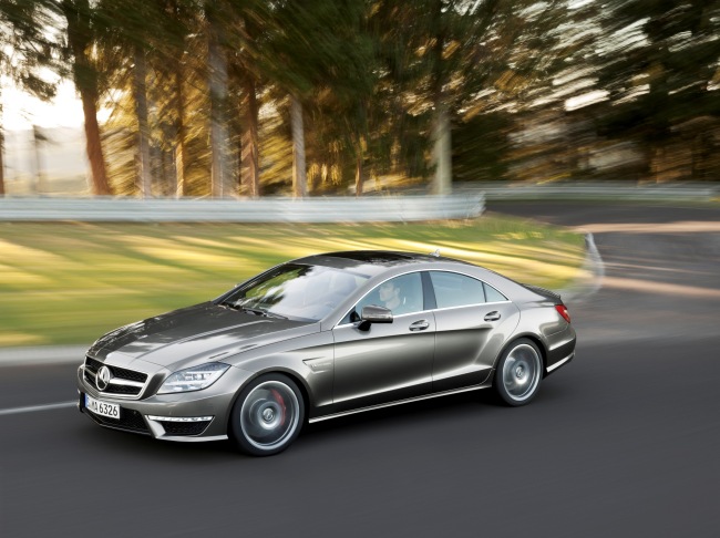 메르세데스 벤츠 코리아가 상시 사륜구동 시스템인 AMG 모델 전용 4매틱을 탑재한 ‘더 뉴 CLS 63 AMG 4매틱’과 ‘더 뉴 CLS 63 AMG S 4매틱’ 모델을 국내 시장에 출시한다고 11일 밝혔다.