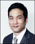 이태성(기업인/세아홀딩스상무)
오는 21일 주주총회에서 세아홀딩스 등기임원에 올라 세아그룹 3세 경영 시대를 본격적으로 개막할 이태성<사진> 상무가 선친인 이운형 회장의 1주기를 맞아 ‘강철 경영’의 의지를 되새겼다.