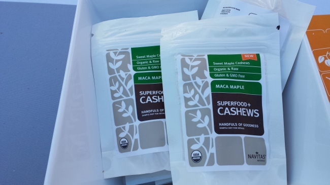 마카 메이플 캐슈(Maca Maple Cashews)= 캘리포니아 샌프란시스코 북쪽 도시 노바토(Novato)에 위치한 수퍼푸드 전문 식품기업 나비타스 내추럴사에서 내놓은 신제품. ‘안데스산맥의 산삼’이라는 마카 가루와 아열대성 땅콩나무 열매인 캐슈넛을 메이플 시럽과 섞은 스낵이다.