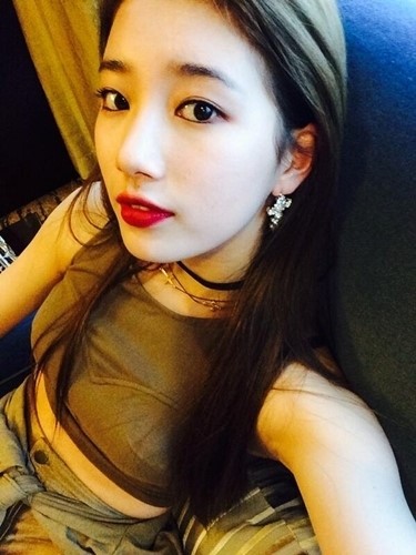 수지(배수지/가수/미쓰에이)
미쓰에이 멤버 수지가 근황을 담은 사진을 공개했다.