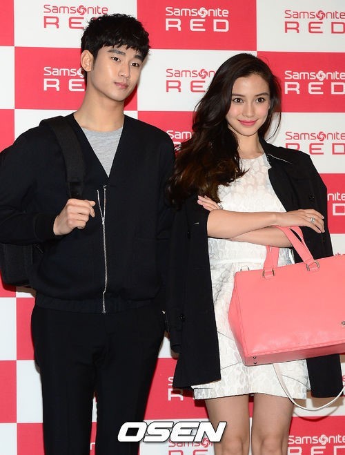 김수현(좌부터/탤런트/영화배우),안젤라베이비(Angelababy/모델/영화배우)
중국 여배우 안젤라베이비가 김수현과 함께 레드카펫을 밟았다.