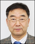 백경욱(교수/KAIST교수)
카이스트 신소재공학과 백경욱(58) 교수가 ‘2014 범태평양 마이크로일렉트로닉 심포지엄’에서 최우수 논문상 수상자로 선정됐다.