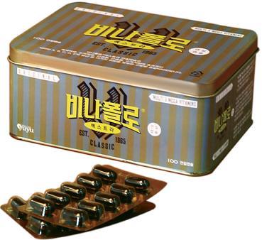 국내 최초 연질캡슐형 종합영양제 ‘비나폴로’(유유제약)의 리뉴얼제품이 50년만에 나온다. 비나폴로는 60∼70년대 유한양행 ‘삐콤정(현 삐콤씨)’ 일동제약 ‘아로나민’과 함께 국내 영양제시장을 3분했으나 90년대 이후 급속히 쇠퇴했다.
19일 유유제약에 따르면, 비나폴로 발매 50주년을 맞아 다음달 중순 성분과 함량을 신제품 형태로 갱신한 ‘비나폴로 프리미엄’을 출시한다. 이를 계기로 비나폴로를 회사 간판제품으로 다시 육성한다는 계획이다.