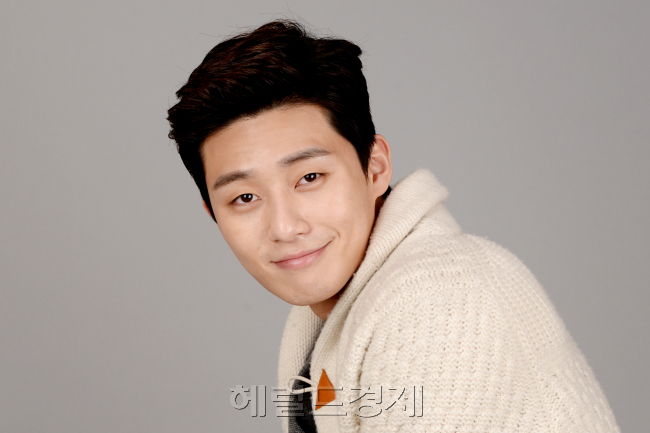 배우 박서준 본사방문. 박현구 기자phko@heraldcorp.com 2014.02.27
배우 박서준 본사방문. 박현구 기자phko@heraldcorp.com 2014.02.27
