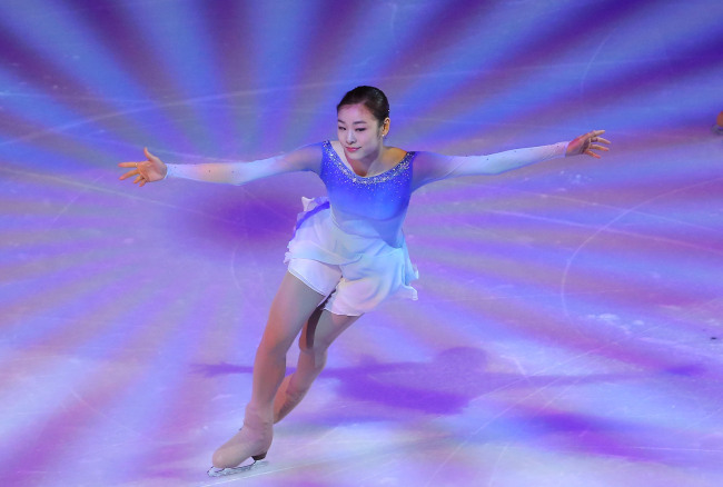 김연아(스케이트선수)
Olympic medalists and world champions will perform at South Korean figure skating icon Kim Yu-na’s final ice shows this spring, the skater’s agency said Tuesday.
Korean figure skater Kim Yu-na   Yonhap