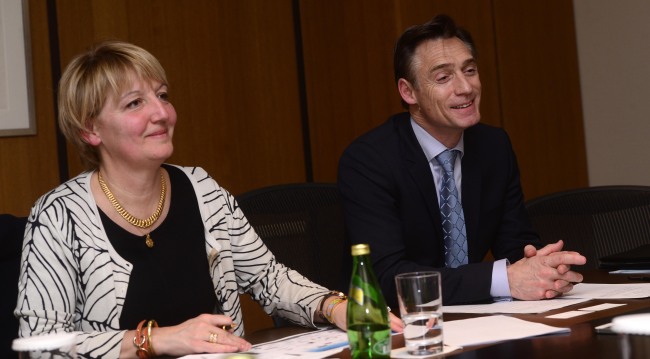 프랑스 비지니스 스쿨 '인섹' 캐서린 레스핀 총장. 박해묵 기자/mook@heraldcorp.com
Inseec Group president Catherine Lespine (left) and Bertrand Pivin, senior partner of Apax Partners.
Park Hae-mook/The Korea Herald
Inseec Group president Catherine Lespine (left) and Bertrand Pivin, senior partner of Apax Partners
Park Hae-mook/The Korea Herald
Inseec Group president Catherine Lespine (left) and Bertrand Pivin, senior partner of Apax Partners   Park Hae-mook/The Korea Herald