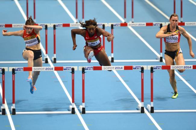 Runners compete at the IAAF World Indoor Athletics Championships on March 8.   AFP-Yonhap