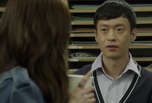 오태경(탤런트/영화배우)
18일 오후 방송된 SBS 월화드라마 ‘신의 선물-14일(이하 신의 선물)’에서는 문방구 주인 장문수(오태경 분)가 새 용의자로 재등장 했다.