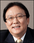 박근희(기업인/삼성사회공헌위원회부회장)
박근희<사진> 전 삼성생명 부회장이 공석이 된 삼성사회봉사단장을 맡는다.