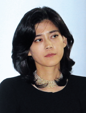 이부진(기업인/호텔신라대표이사사장/삼성에버랜드경영전략담당사장/삼성물산상사부문고문)
이부진 호텔신라 사장의 선행 소식이 알려지면서 누리꾼들이 ‘노블리스 오블리제’를 실천했다며 찬사를 보내고 있다.