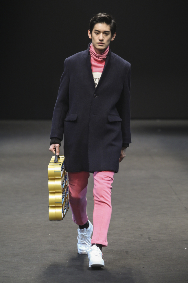 2014 FW 서울패션위크에서 선보인 최철용의 ‘CY CHOI’[사진제공=서울패션위크]