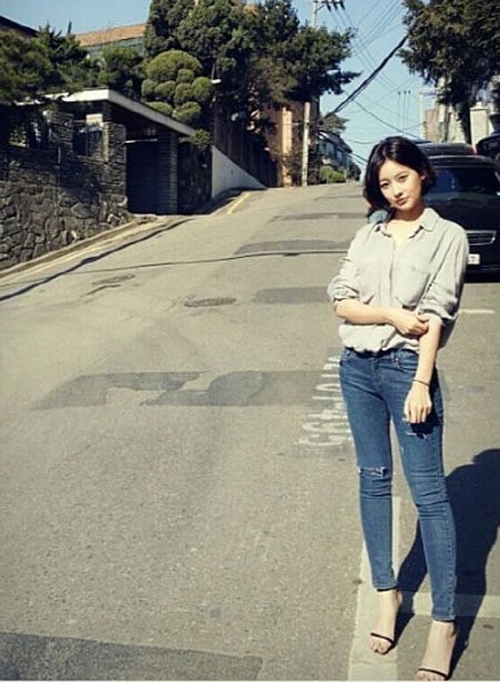 오연서(탤런트/영화배우)
배우 오연서가 근황사진을 남겨 누리꾼의 관심을 끌었다.