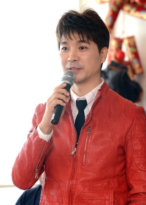박수홍(MC/개그맨/라엘웨딩대표이사)
개그맨 박수홍이 12년 만에 프로듀싱에 도전한 소감을 밝혔다.