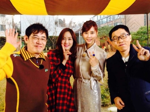 이경규(좌부터/MC/개그맨),성유리(탤런트/가수/핑클),오현경(탤런트/미스코리아),김제동(MC/개그맨)
배우 오현경의 ‘힐링캠프’ 인증샷이 공개됐다.