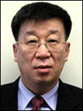 윤여철(기업인/현대자동차부회장)
윤여철 현대자동차 노무총괄 부회장이 노조의 통상임금 확대 등의 요구에 대해 불가 입장을 재확인하며 원칙대로 처리하겠다고 밝혔다.