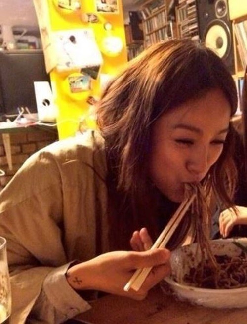 이효리(가수/핑클)
가수 이효리의 근황사진에 관심이 쏠리고 있다.