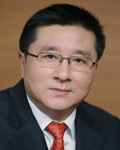 한상범(기업인/LG디스플레이최고경영자CEO)
LG디스플레이(대표 한상범·사진)는 27일 경기 파주공장에서 2차 협력사를 대상으로 동반성장 정책을 설명하고 협력사의 의견을 경청하는 ‘동반성장 소통 데이’를 개최했다.