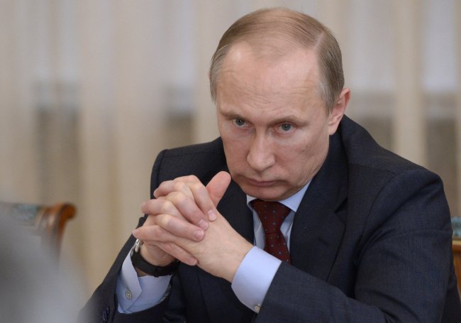 블라디미르푸틴(VladimirPutin/정치인/러시아대통령)
우크라이나 사태 해법 마련을 위해 30일(현지시간) 프랑스 파리에서 열린 미국과 러시아 간 외무장관 회담에서 러시아 측이 ‘우크라이나 연방제 구성’ 등을 골자로 한 개헌을 제안해 러시아의 속내가 무엇인지에 관심이 쏠리고 있다.