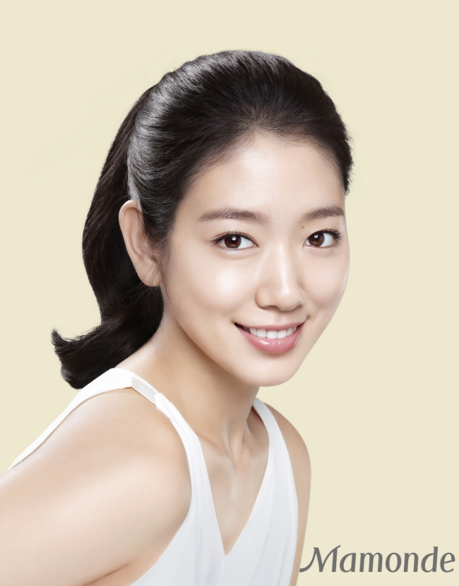 박신혜(탤런트/영화배우)
마몽드 (www.mamonde.co.kr)가 한류스타로 사랑받고 있는 배우 박신혜를 모델로 발탁했다고 1일 밝혔다.