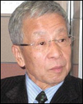사카키바라에이스케(SakakibaraEisuke/교수)아오야마가쿠인대학교특별초빙교수)
‘미스터(Mr.) 엔’ 사카키바라 에이스케 전 일본 대장성 재무관이 4월 소비세 인상과 관련, ‘지금이 적기’라고 강조했다.