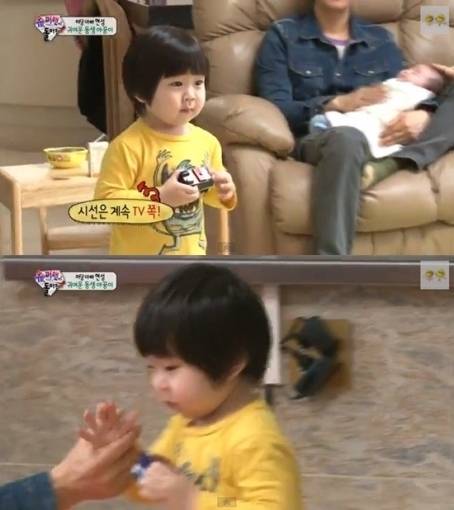 배우 김정태 아들 지후와 함께 KBS2 예능프로그램 ‘해피선데이-슈퍼맨이 돌아왔다’(이하 슈퍼맨이 돌아왔다)에 새로운 가족으로 합류한다.
지난 4월 2일 ‘슈퍼맨이 돌아왔다’ 제작진 측은 “김정태가 새로운 가족으로 합류하게 됐다. 기존 멤버 하차는 없다”고 밝혔다.