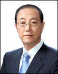 최연희(전국회의원)
동부그룹은 최연희 전 국회의원(4선)을 건설∙디벨로퍼분야 회장 겸 농업∙바이오분야 회장으로 영입했다고 7일 밝혔다.