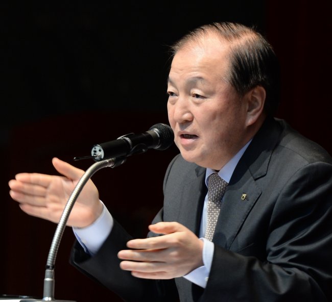 김주하(금융인/NH농협은행은행장)
김주하 NH농협은행장은 7일 경북 문경에서 전국 각지에 근무하는 노동조합원 400여명과 대화를 나누는 자리를 가졌다.